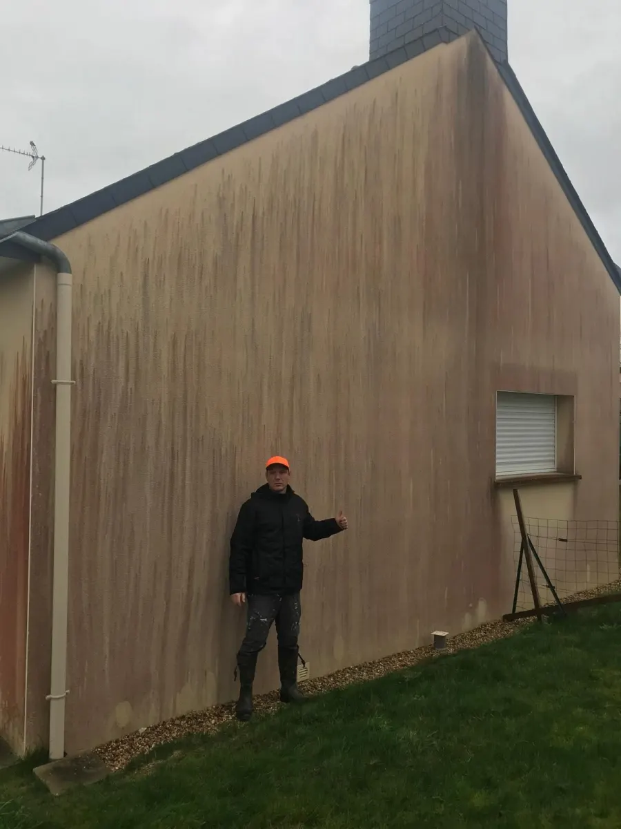 Démoussage toiture ardoise - Joyce Rénovation