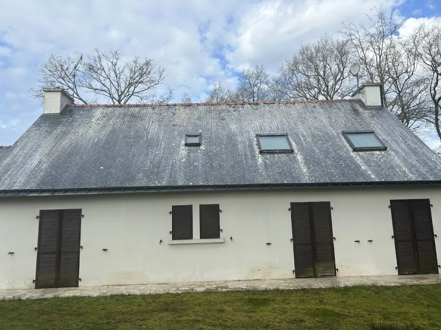 Démoussage toiture - Joyce Rénovation Finistère